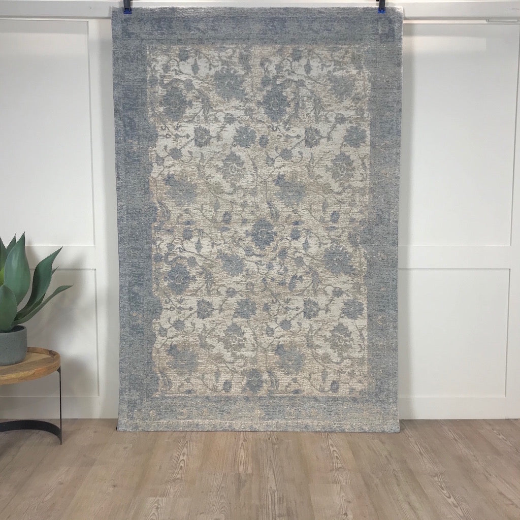 Woven Persia Silver Patterned Smooth Rug