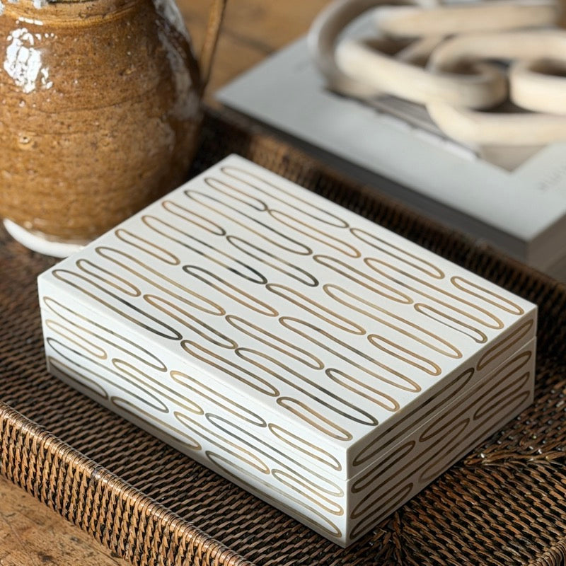 Ivory Effect Oval Pattern Horn Box