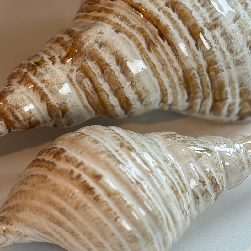 Ceramic Shell Ornament – Cream Sand