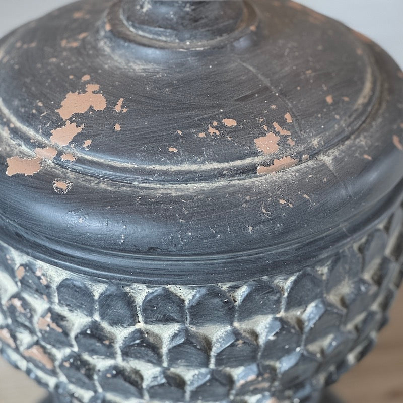 Cotswold Acorn Effect Table Lamp
