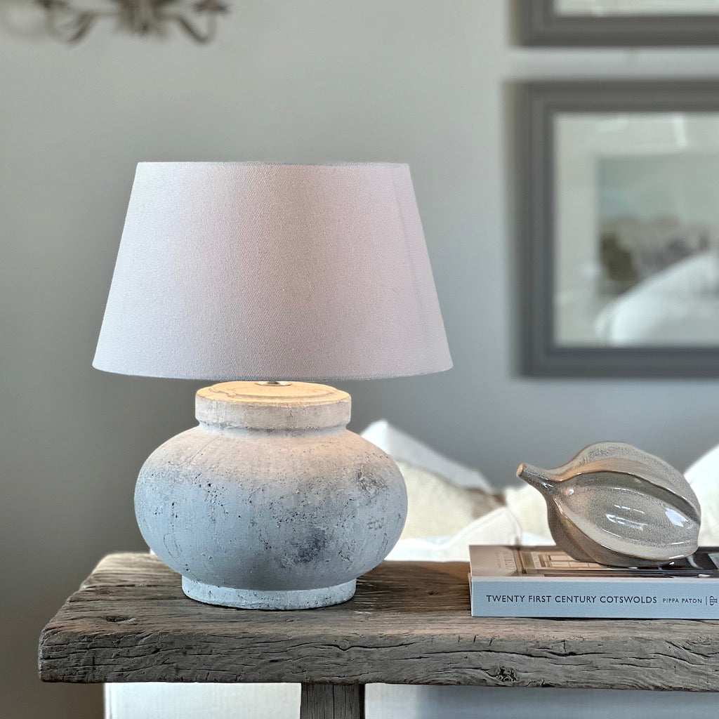 Concrete shop effect lamp