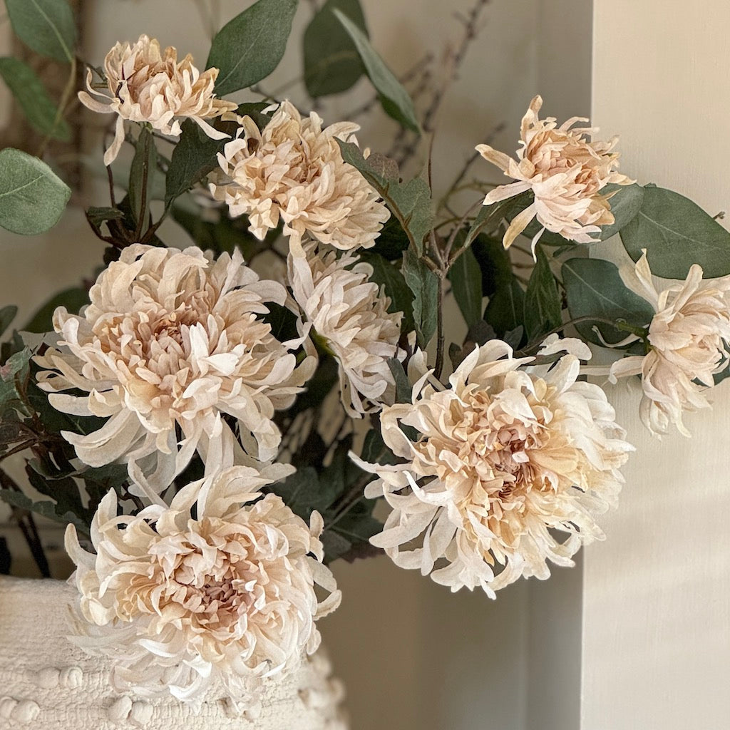 Chrysanthemum Flower Cream Spray with Leaves