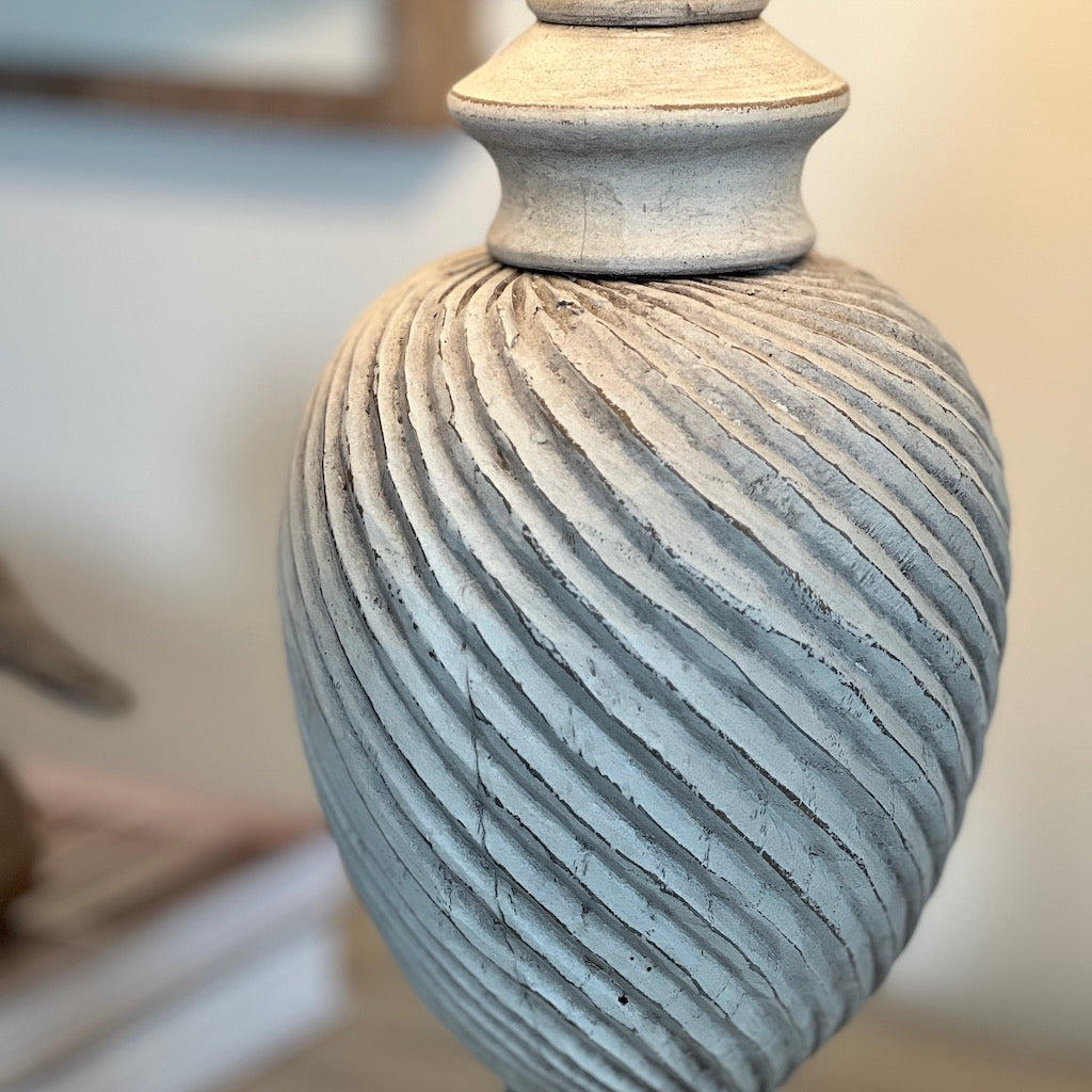 Spiral Ribbed Table Lamp