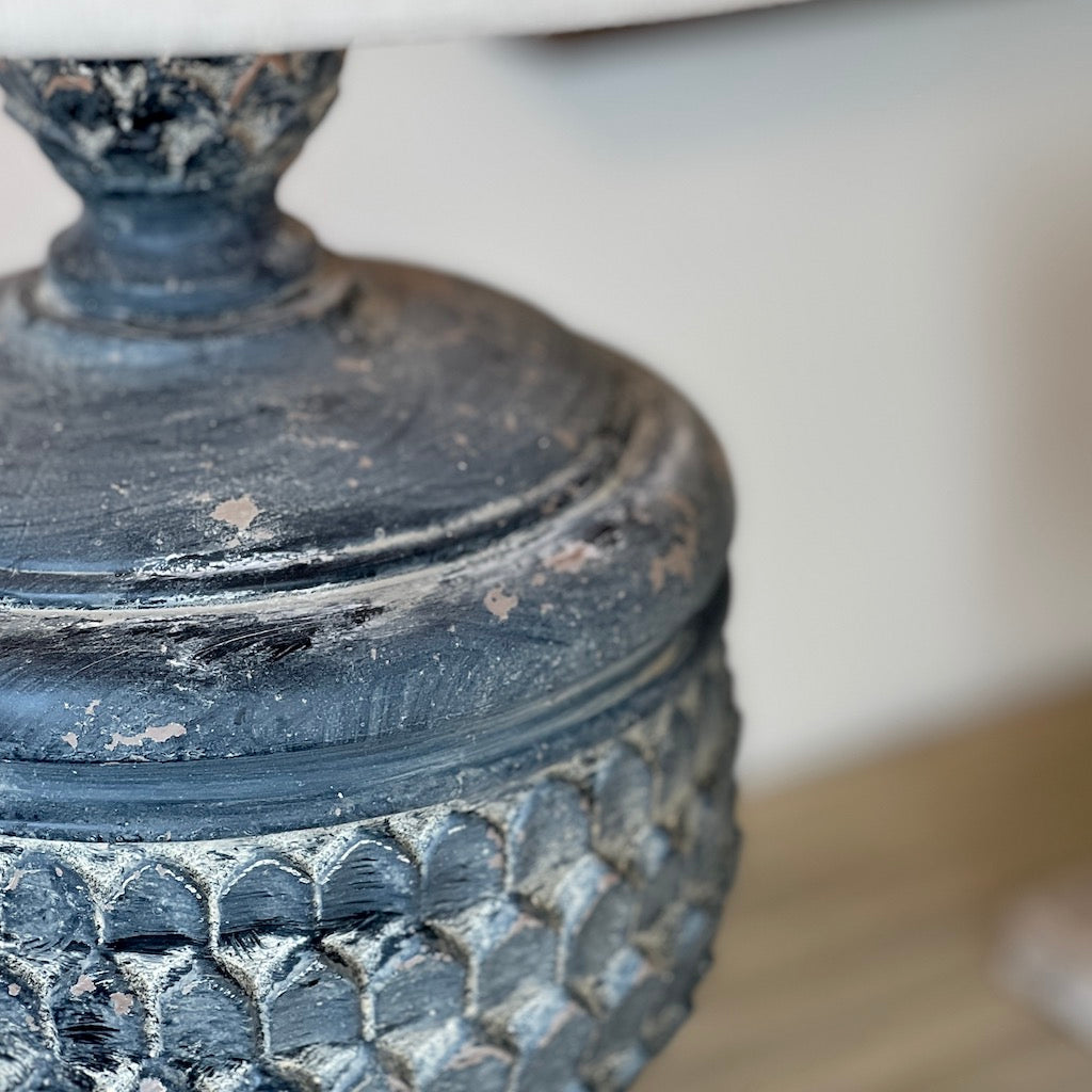 Antique Distressed Jasmine Acorn Table Lamp