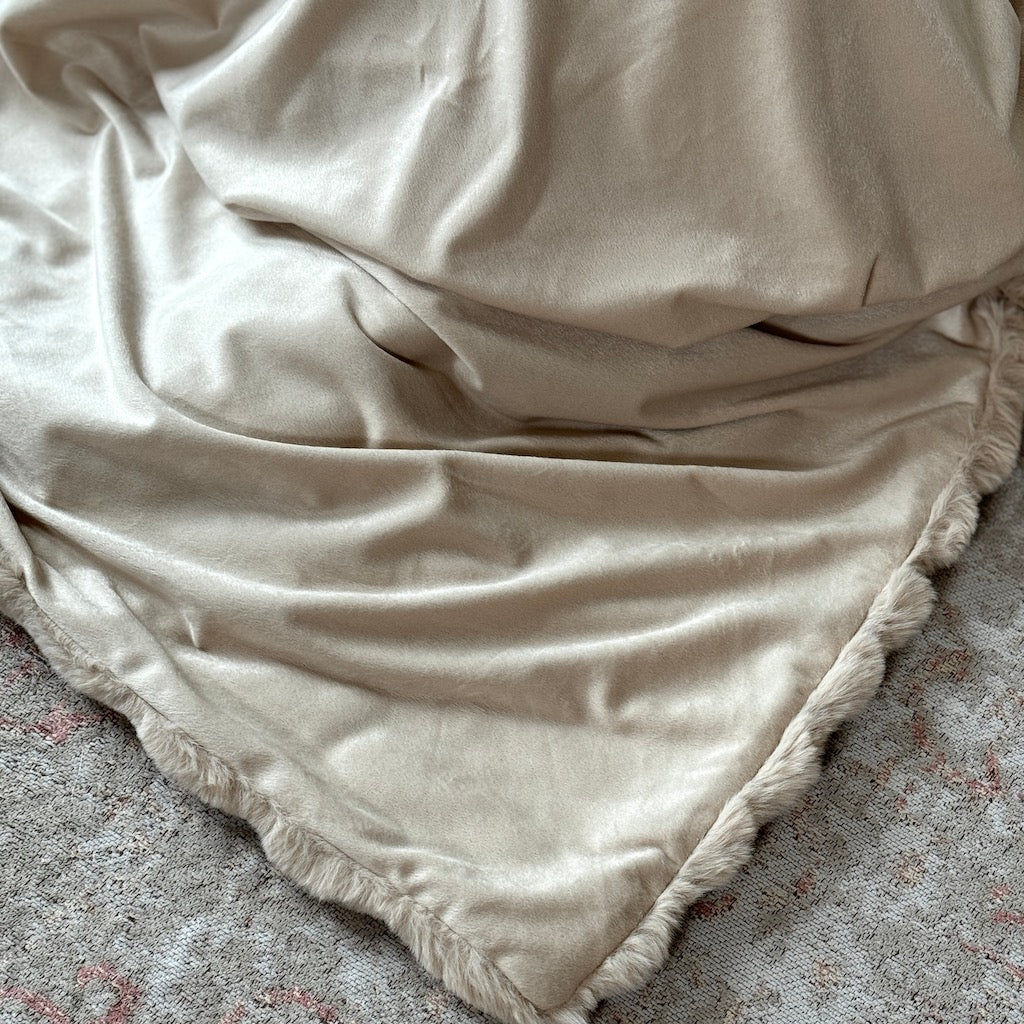 Luxury Soft Shell Faux Fur Throw