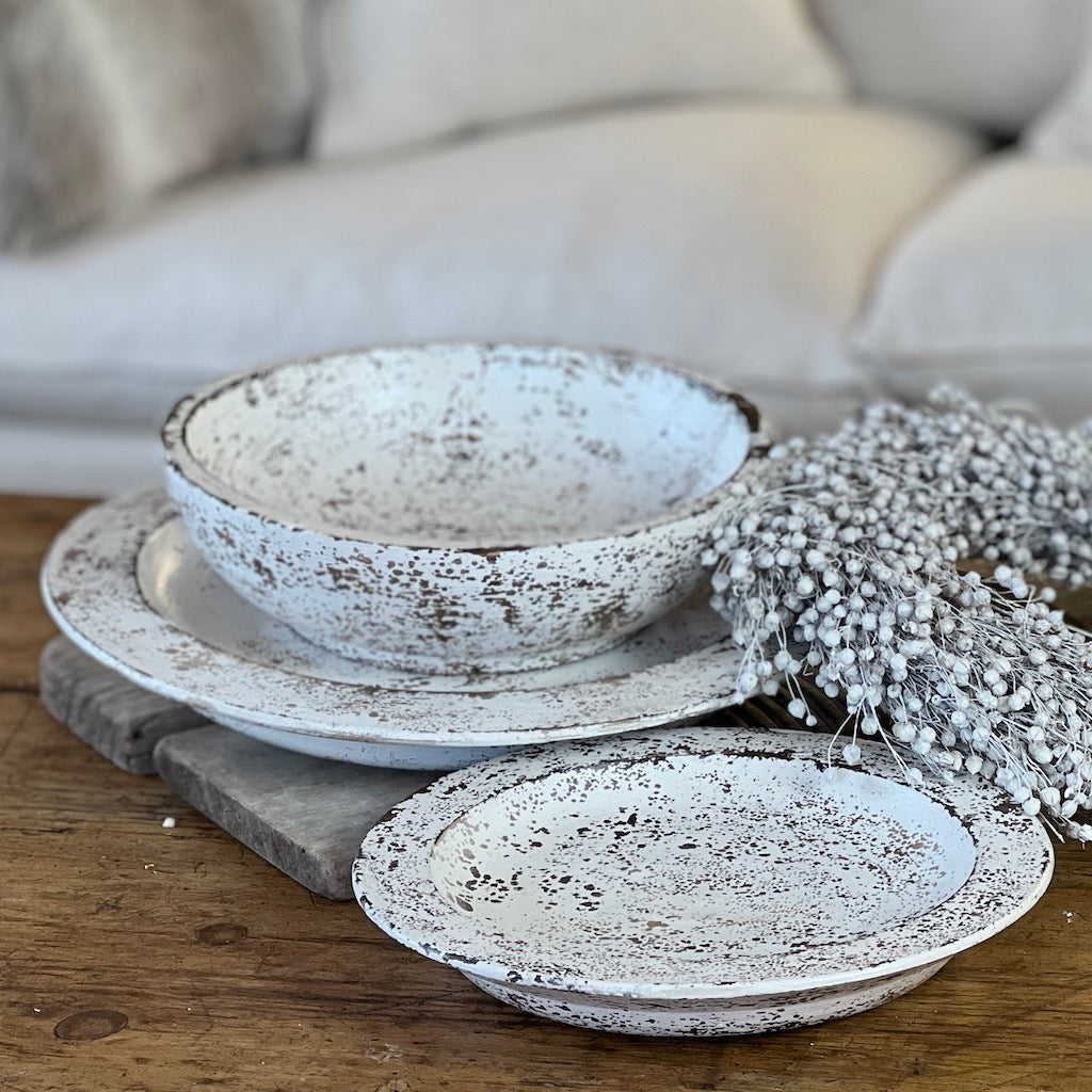 White Distressed Wooden Decorative Tableware