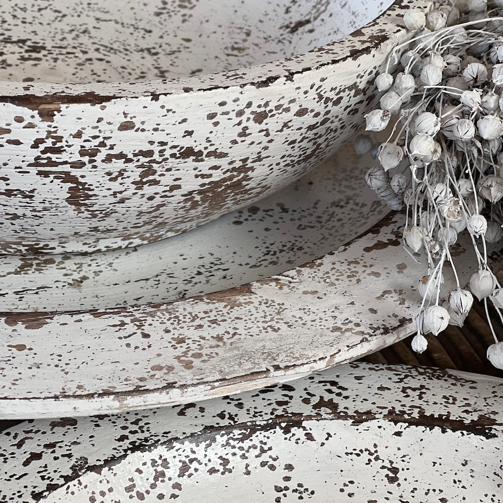 White Distressed Wooden Decorative Tableware