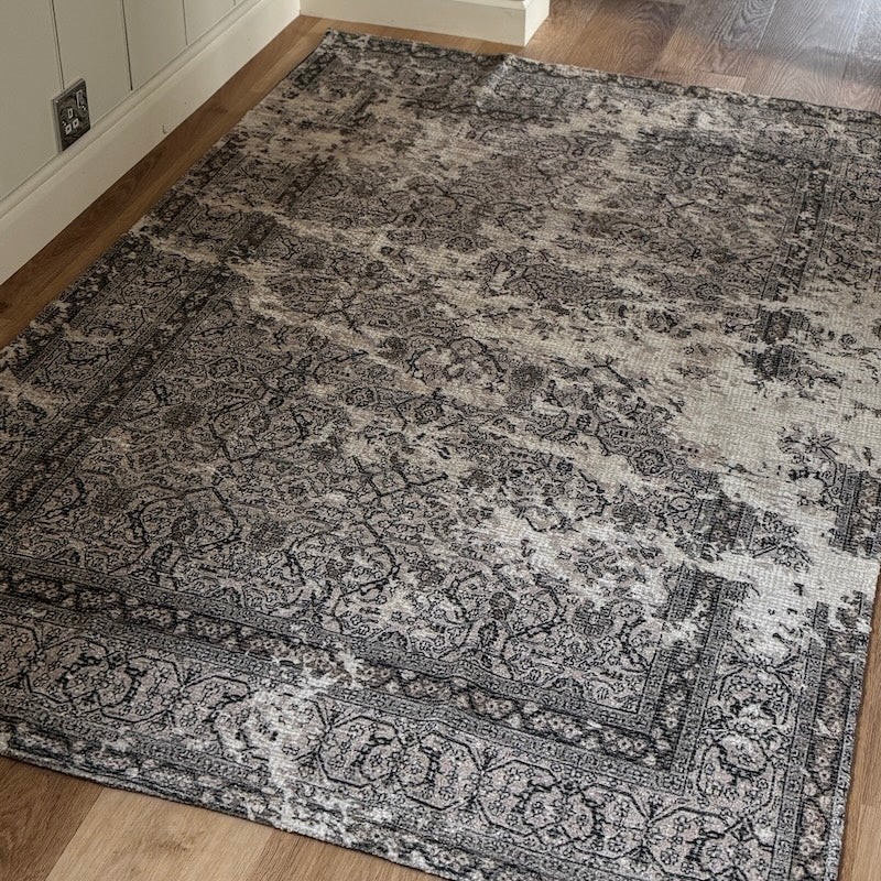 Vintage Style Faded Lightweight Rug