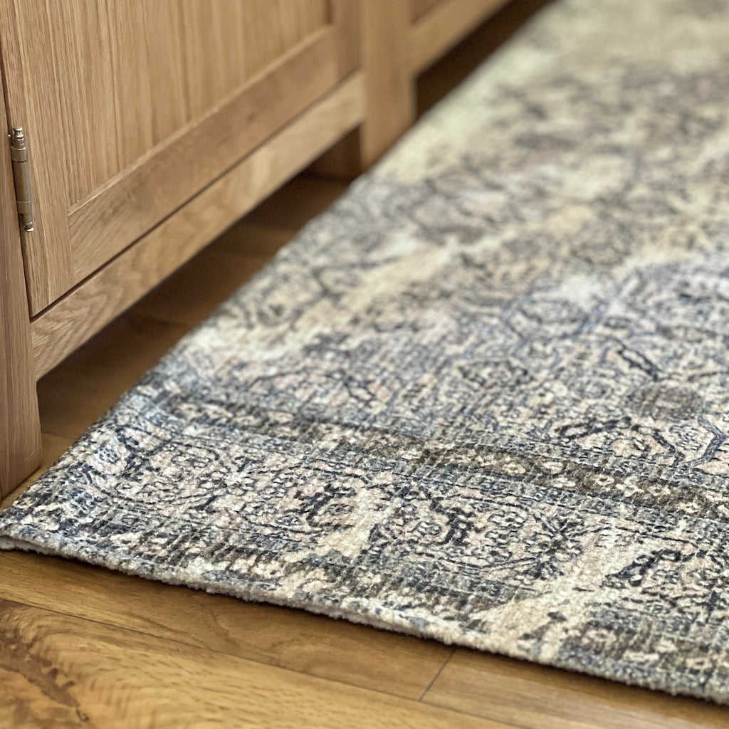 Vintage Style Faded Heavy Throw