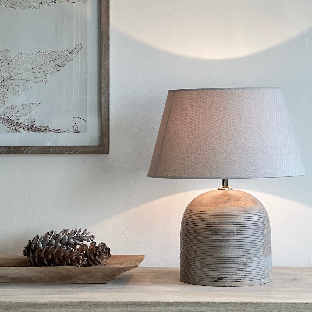 Ribbon Etched Wooden Dome Table Lamp