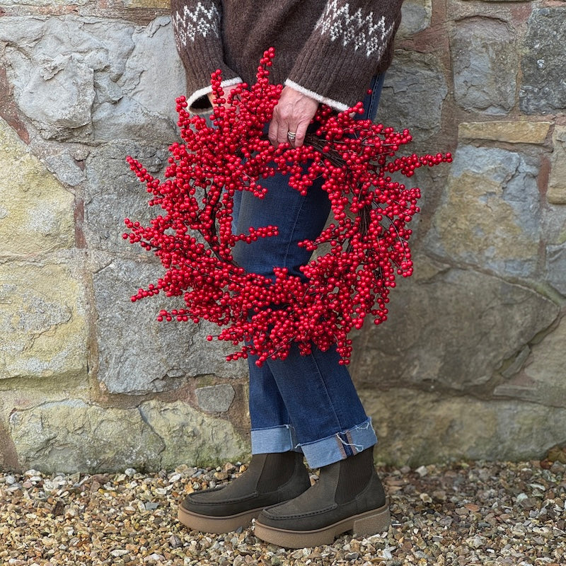 Classic Wild Red Berry Wreath - 60cm
