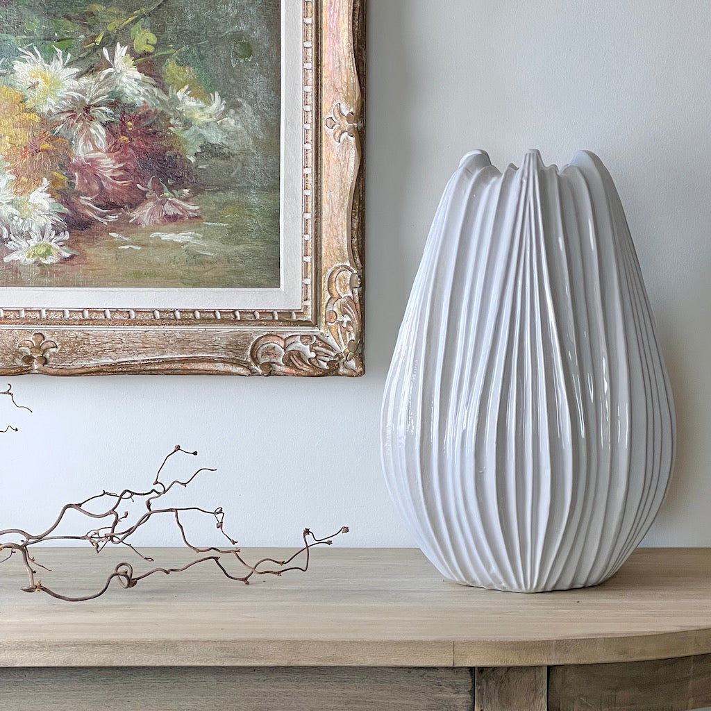 White Textured Ceramic Vase Tulip - SECOND (Discount applied)