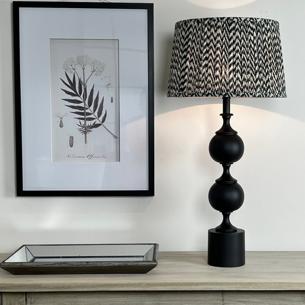Chalk White Wash Orb Table Lamp Siena – Cowshed Interiors Limited