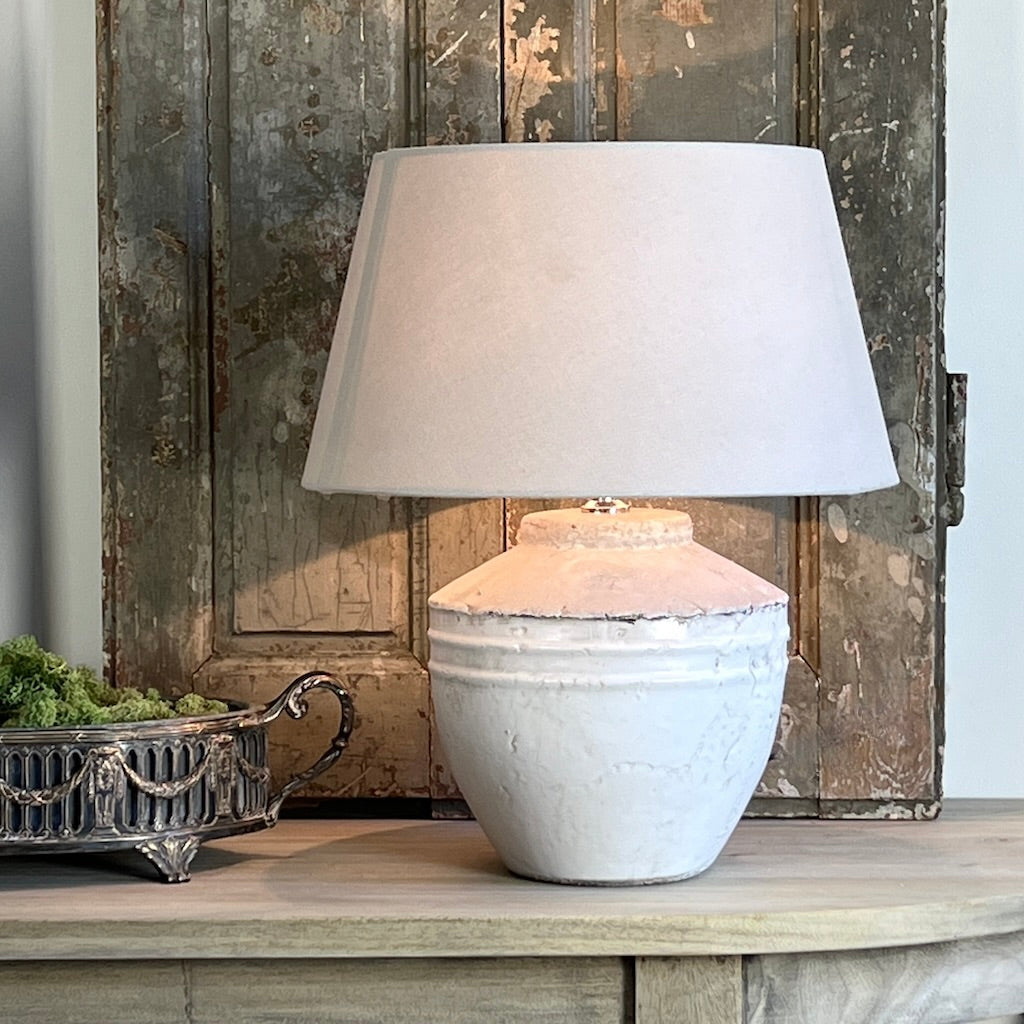 Antique White Distressed Glazed Table Lamp Thira