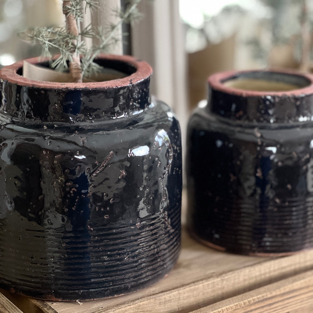 Ridged Black Ink Distressed Terracotta Pot Ikos
