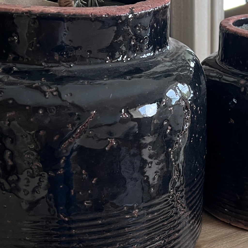 Ridged Black Ink Distressed Terracotta Pot Ikos
