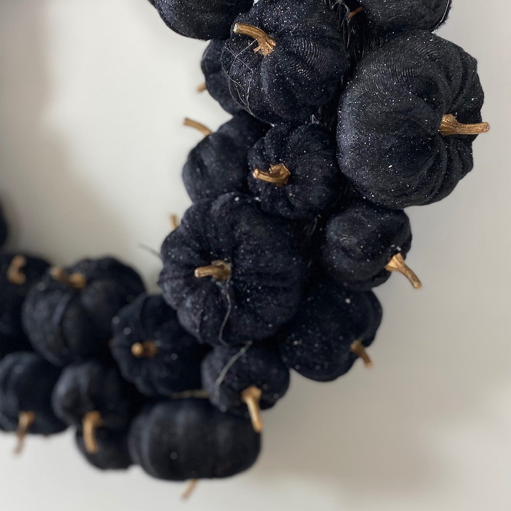Black Pumpkin Wreath