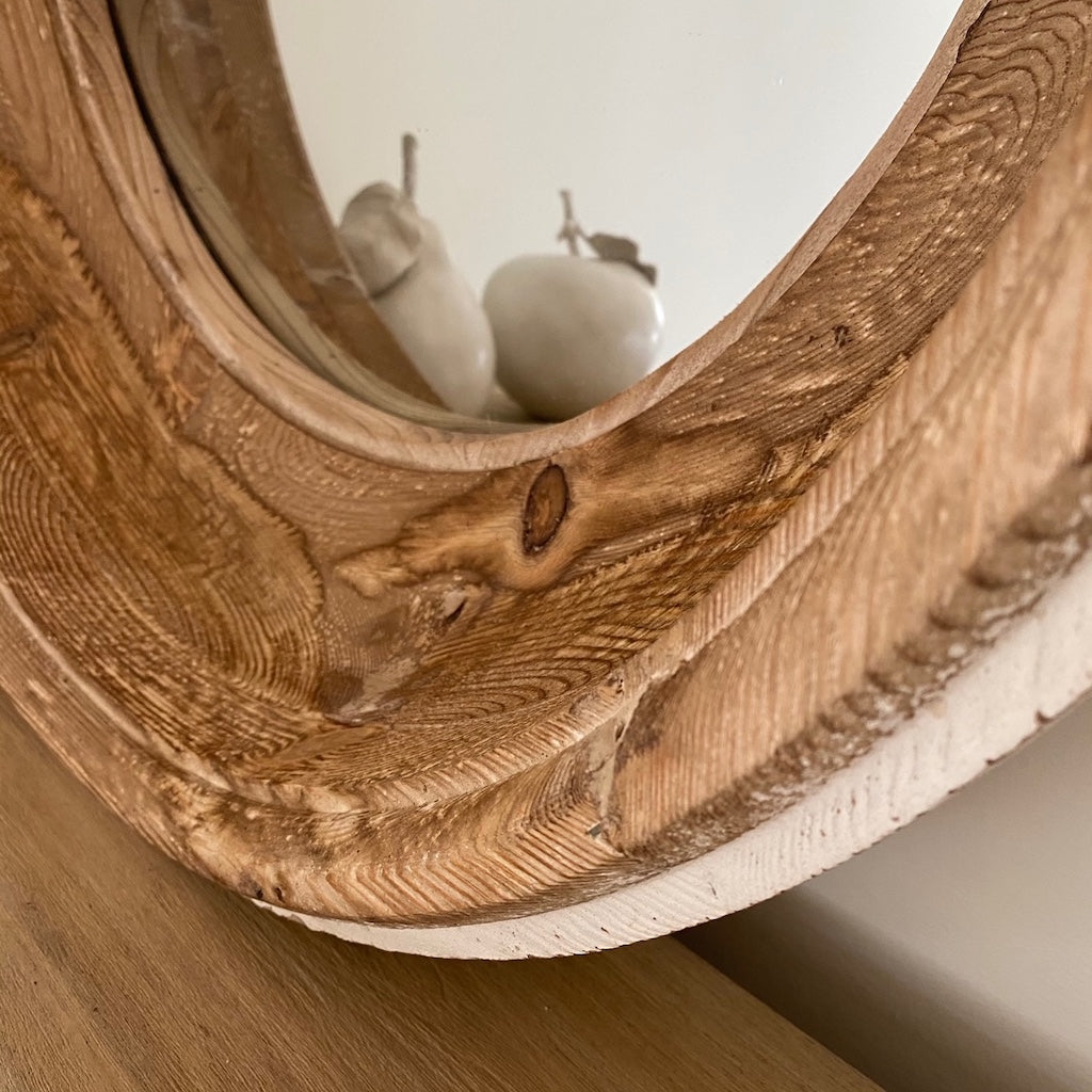 Chunky Wood Round Mirror Distressed Paint Detail