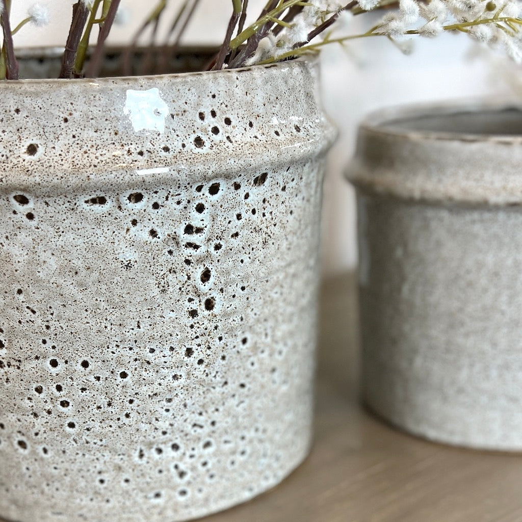 Neutral Mottled Pot Ava