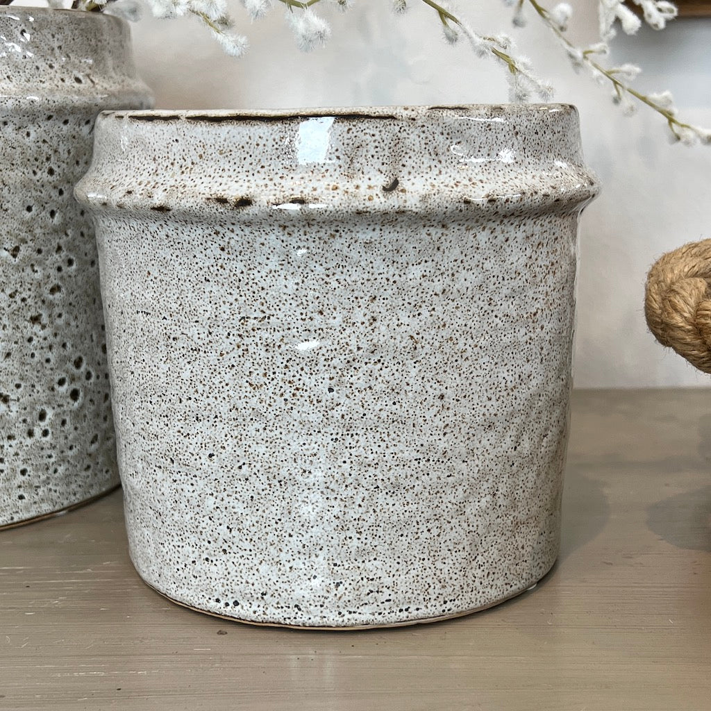Neutral Mottled Pot Ava
