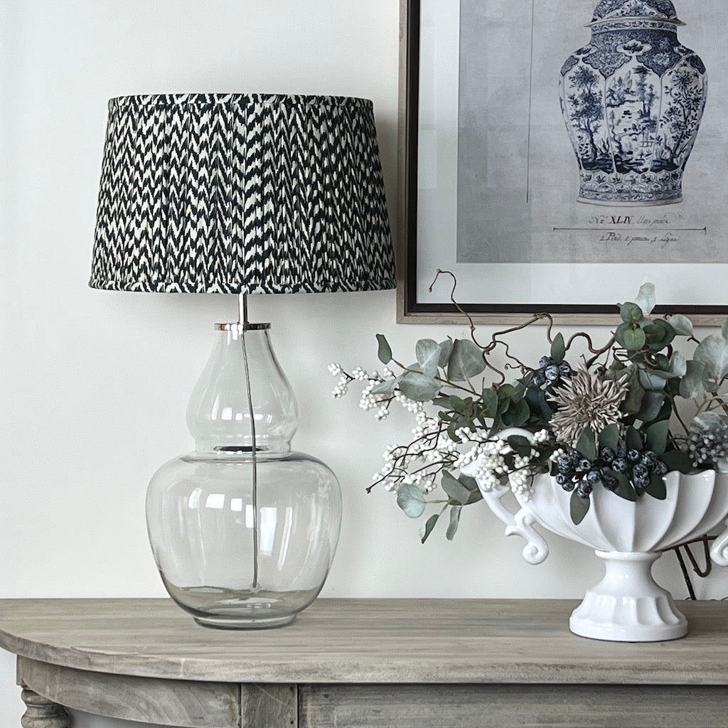 Elegant Clear Glass Shapely Gourd Table Lamp