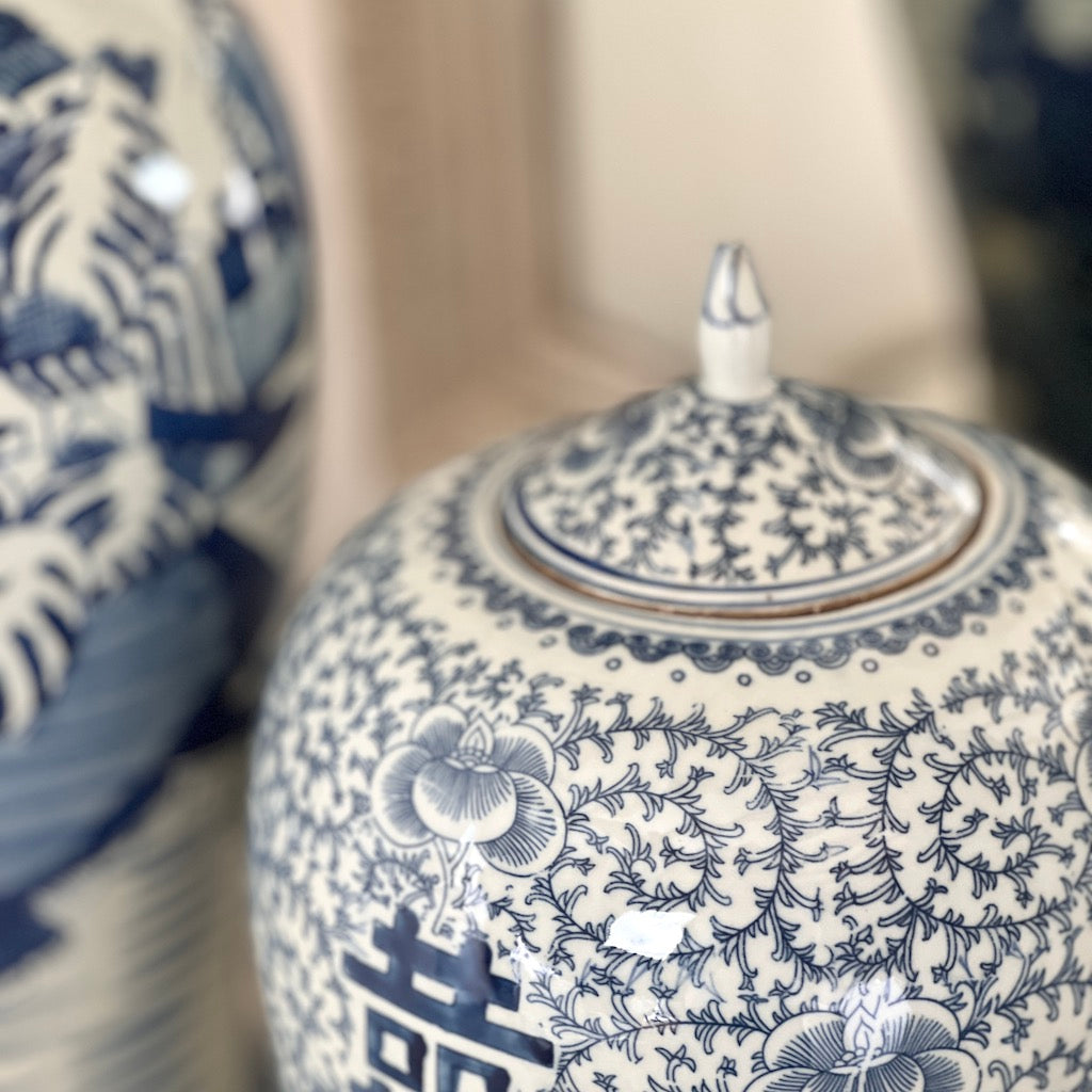 Blue and White Porcelain Lidded Jar