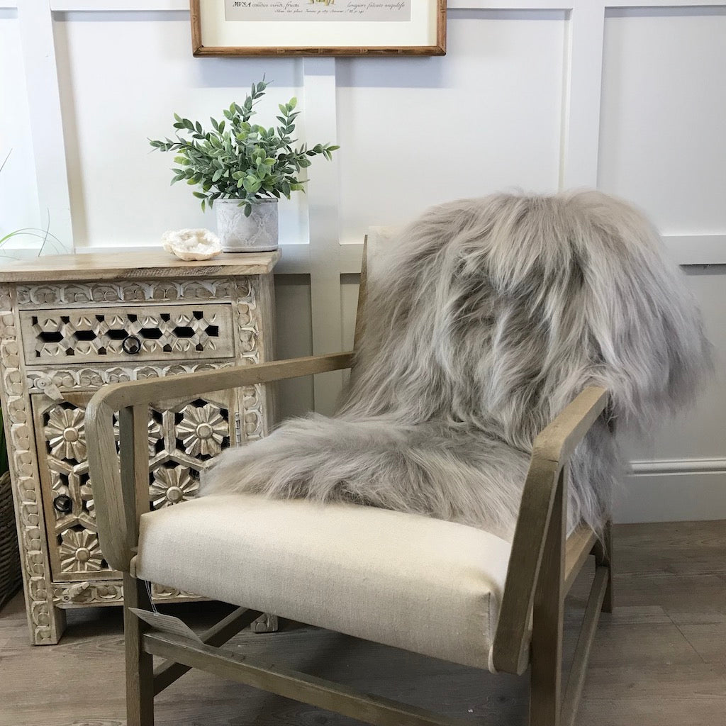 Finest Icelandic Long Wool Sheepskin Linen